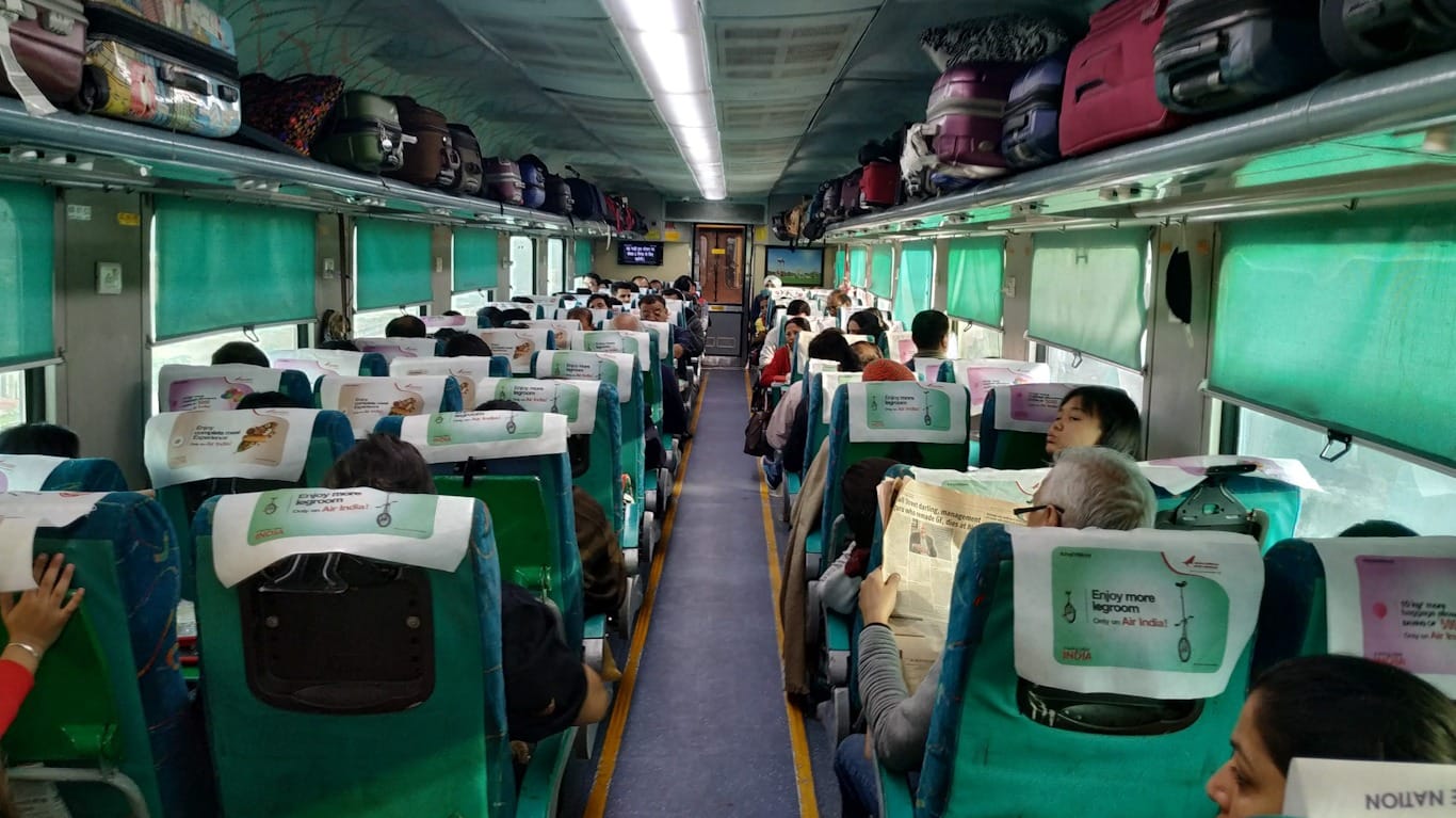 Vagón de tren en India con aire acondicionado